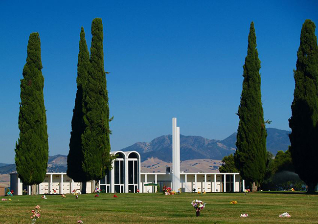 Tranquility building in Oakmont Memorial Park